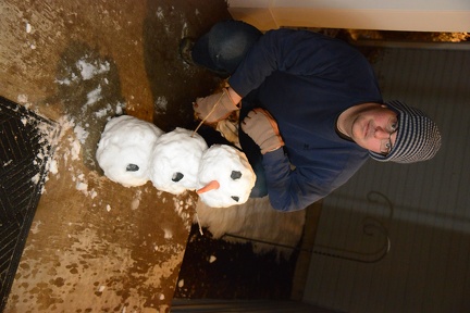 Surprise Snowman1